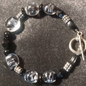 Obsidian stone & art glass beaded on cable with a toggle clasp bracelet 7.5